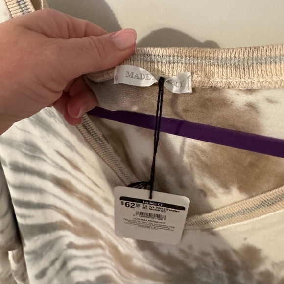 New Collection Tie Dye V-Neck Sweatshirt - Picture 5 of 8